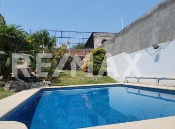 Casa · 166m² · 2 Recámaras · 2 Estacionamientos · Casa en Venta en Morelos, Altos de Oaxtepec