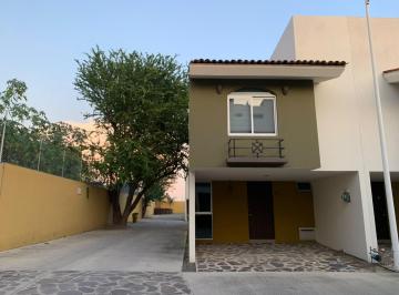 Casa · 118m² · 2 Recámaras · 2 Estacionamientos · Casa en Venta en Santa Anita - (4)