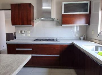 Casa de 4 habitaciones, Monterrey · Casa en Venta en Privada Bosques de Las Cumbres Monterrey
