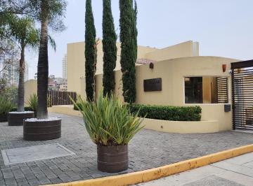 Departamento · 20m² · 1 Recámara · 1 Estacionamiento · Departamento Amueblado / Estudio en Renta Para Mujeres