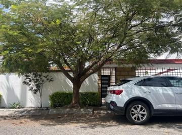 Casa · 2 Recámaras · 1 Estacionamiento · Casa - Lomas de Juriquilla