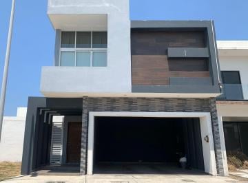 Casa · 281m² · 3 Recámaras · 2 Estacionamientos · Casa en Lomas de La Rioja