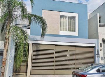 Casa de 3 habitaciones, Monterrey · ¡Estrena Remodelación Total! Casa en Privada Alborán | Puerta de Hierro
