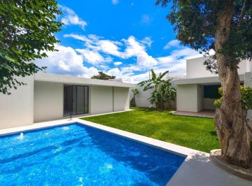 Casa · 265m² · 3 Recámaras · 2 Estacionamientos · Casa en Privada en Reforma, Cuernavaca, Morelos