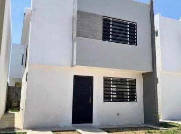 Casa de 3 habitaciones, Juárez · Casa Nueva