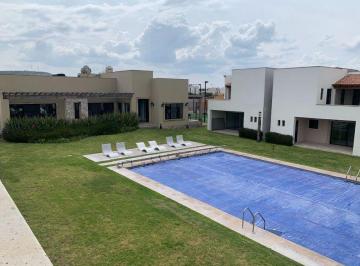 Casa en condominio · 145m² · 2 Recámaras · 2 Estacionamientos · Casa en Venta en Arcos de San Miguel