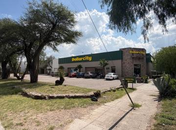 Local comercial · 447m² · 72 Estacionamientos · Local en Renta Plaza Hacienda El Pedregal, Blvd. Vicente Valtierra y Delta, León, Guanajuato