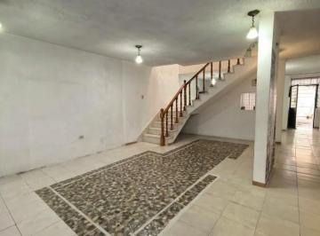 Casa · 380m² · 7 Recámaras · 5 Estacionamientos · Casa en Venta Militar Marte