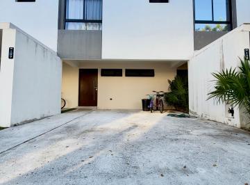 Casa en condominio de 2 habitaciones, Mérida · Townhouse con Paneles Solares en Privada Palta, Cholul.