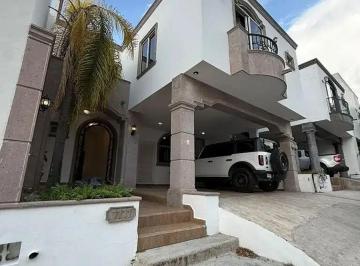 9c432320c8b2943d7cd5cafbc2d1a868ffeef31721523b99bbdf203bc2d59fbb · Casa en Venta en Privanzas, San Pedro
