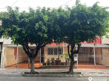 Casa de 7 habitaciones, Guadalajara · Casa en Venta con Uso Mixto en Colonia Ladrón de Guevara Guadalajara