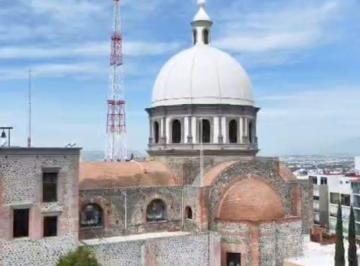 Casa de 4 habitaciones, Puebla · Frente a La Iglesia del Cielo Av Juarez