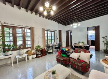 Casa de 3 habitaciones, Cuauhtémoc · Casa Catalogada en Venta en Santa María La Ribera. con Patio Central.