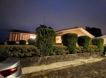 df85f3e61da79bfe8d783a8d78db2d97a52cb052bd23cefac45a45486d876b7e · Casa en El Fraccionamiento Las Ánimas — en Esquina, Garage Para 2 Autos