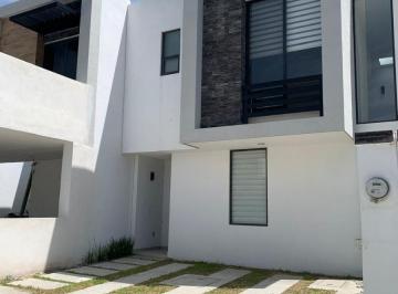 Casa en condominio de 3 habitaciones, León · Casa en Venta en León, Guanajuato en Capittala Zona Sur