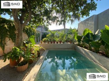 Casa · 99m² · 1 Recámara · 1 Estacionamiento · Casa Remodelada en Venta en La Col. García Ginerés