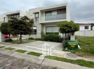 6df6dc6306f7738cd3c3c61a6665b2db32e57e9447201b09cae580dd6d6df4ee · Casa en Venta en Bosques de Santa Anita, Coto 4