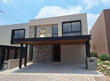 Casa de 4 habitaciones, Querétaro · Casa en Renta en Altozano Querétaro