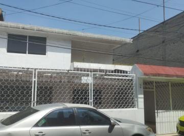 Casa de 4 habitaciones, Tlalnepantla de Baz · Ampla Casa a Espaldas del Cudec La Loma, Tlalnepantla de Baz
