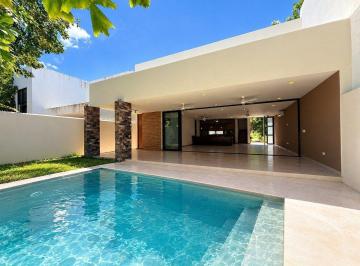 Casa de 3 habitaciones, Mérida · Casa en Venta en Cholul en Mérida, Yucatán