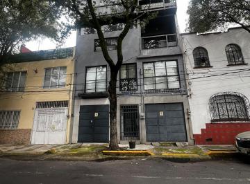 Casa de 6 habitaciones, Cuauhtémoc · Dos Viviendas con Accesos Independientes en Venta