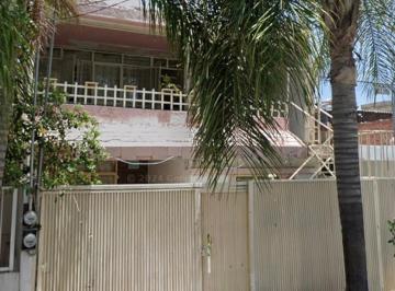 Departamento compartido de 2 habitaciones, Guadalajara · Habitación Para Mujer