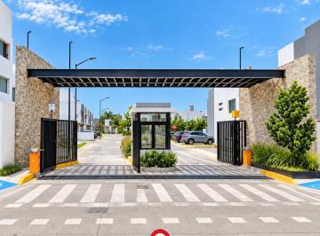 Casa en condominio de 3 habitaciones, Zapopan · Casa con Roof Garden y 3 Niveles, Parques de Tesistán