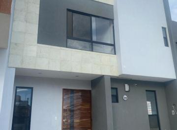 Casa en condominio de 3 habitaciones, Ocoyucan · Casa en Renta Amueblada Parque Altaria Lomas de Angelopolis