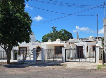 Casa · 3 Recámaras · 1 Estacionamiento · Casa - San Vicente