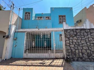 dee8db21600293bb78ae680c3f7983427bf0c22272b7d1e6d8940aa6917995df · 0326 - Casa en Venta en El Centro de Monterrey