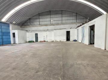 Nave industrial · 1000m² · 5 Estacionamientos · Nave Industrial en Renta en Pueblo Sanctorum