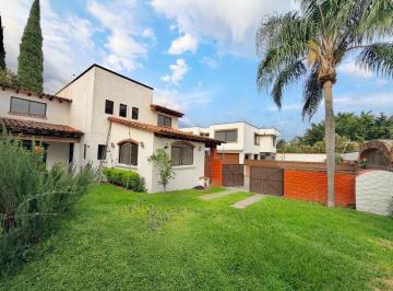 Casa de 3 habitaciones, Cuernavaca · Renta | Fracc Ext Vista Hermosa Doble Filtro de Seruridad