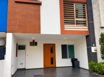 Casa de 3 habitaciones, Tlajomulco de Zúñiga · Casa en Venta en Residencial Las Moras, La Tijera | 3 Recámaras con Baño Cada un