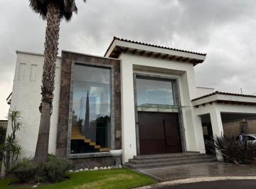 Casa de 4 habitaciones, San Andrés Cholula · Casa en Venta en Colonia Camino Real 4 Recamaras con Baño, Jardin, Terraza, Cerca de Zavaleta