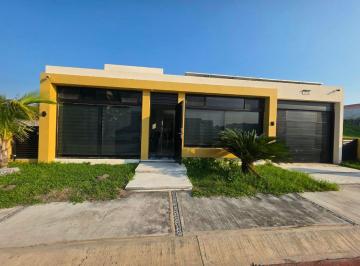 Casa de 3 habitaciones, Alvarado · Casa en 1 Planta con Paneles Solares - Fracc. Las Olas, Riviera Veracruzana