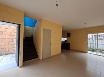 Casa · 110m² · 3 Recámaras · 2 Estacionamientos · Preciosa Casa en Parque San Mateo en Excelentes Condiciones