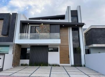 Casa de 5 habitaciones, Querétaro · Casa Ferrara - Colinas de Juriquilla