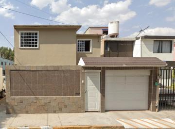 Casa de 3 habitaciones, Coacalco de Berriozábal · Casa en Venta en Bosques del Valle, Coacaldo Edo. Mex.