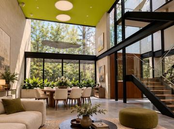 Casa · 623m² · 3 Recámaras · 2 Estacionamientos · ✨ Vive El Lujo y La Comodidad en El Corazón de Cerro Dos Conejos ✨