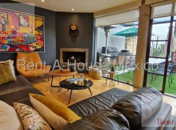 Casa · 218m² · 3 Recámaras · 2 Estacionamientos · Casa en Venta en Cuajimalpa de Morelos, Cuajimalpa Gis 26 - 2574.