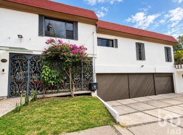 Casa · 1734m² · 4 Recámaras · 3 Estacionamientos · Casa Venta La Paz Puebla
