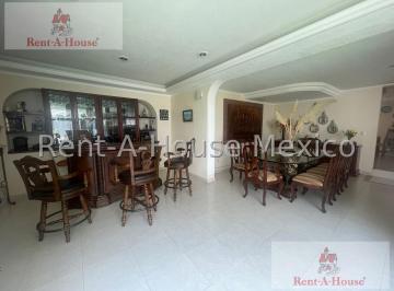 Casa · 385m² · 4 Recámaras · 3 Estacionamientos · Casa en Venta en Tlalpan, Colinas del Bosque Gis 25 - 1095.