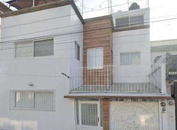 Casa de 4 habitaciones, Benito Juárez · Casa en Venta en Miravalle