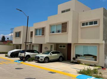 Casa de 4 habitaciones, Metepec · Casa en Venta en Metepec