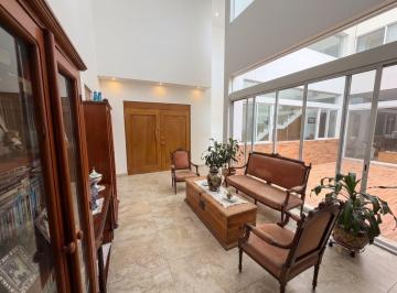 Casa de 3 habitaciones, Aguascalientes · Casa en Venta de 301 m² con Habitación en Planta Baja en Norte de Aguascalientes