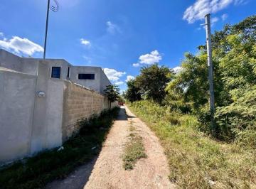Terreno / Lote , Tixkokob · Terreno en Venta en Tixkokob Yucatán a Una Esquina del Pueblo