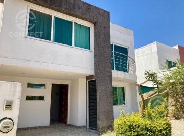 Casa · 238m² · 3 Recámaras · 2 Estacionamientos · Casa en Renta, Natura Residencial, Zona Sur, Leon Gto