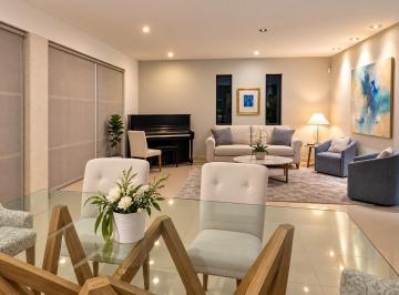 Casa · 300m² · 3 Recámaras · 2 Estacionamientos · Casa en Venta en Cañada del Refugio León Gto
