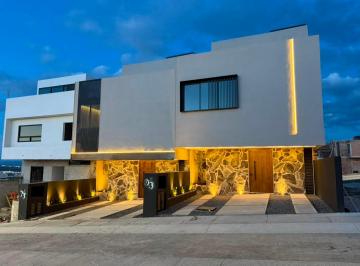 Casa de 3 habitaciones, El Marqués · Casa de Lujo en Venta en Capital Sur | Coto Dublin 47 | Roof Garden con Vista Panorámica