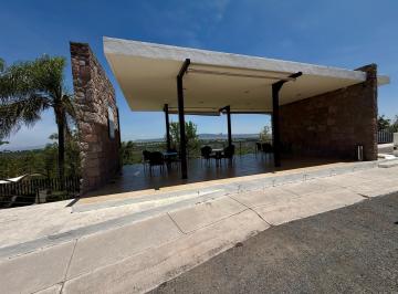 Casa · 157m² · 2 Recámaras · 2 Estacionamientos · Casa en Fraccionamiento El Mirador